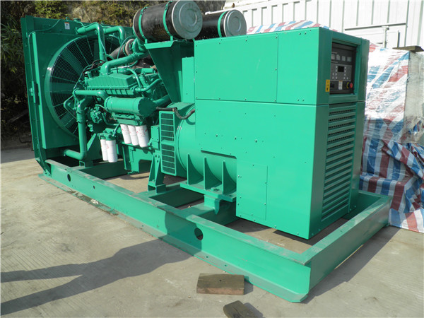 麻山出租发电机 发电机组厂家：柴油发电机组的控制屏的作用是什么？