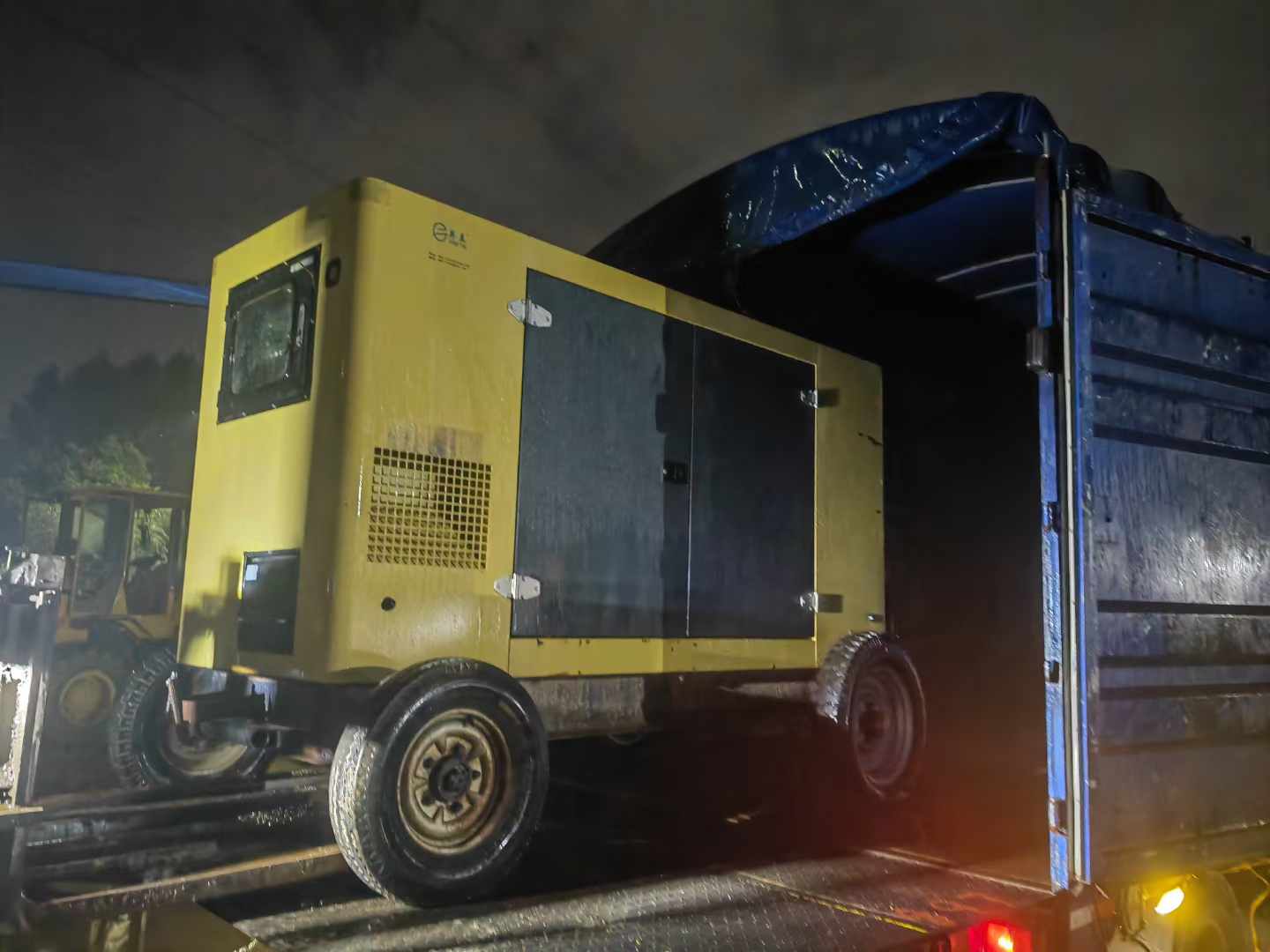 麻山如何根据用电设备的功率选择合适的柴油发电机组？