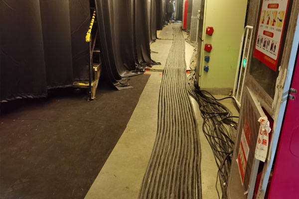 麻山柴油发电机组的输出电压可以调节到哪些范围？