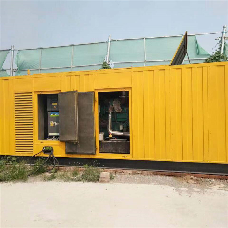 麻山怎样在发电机组租赁合同条款中明确设备维护责任？