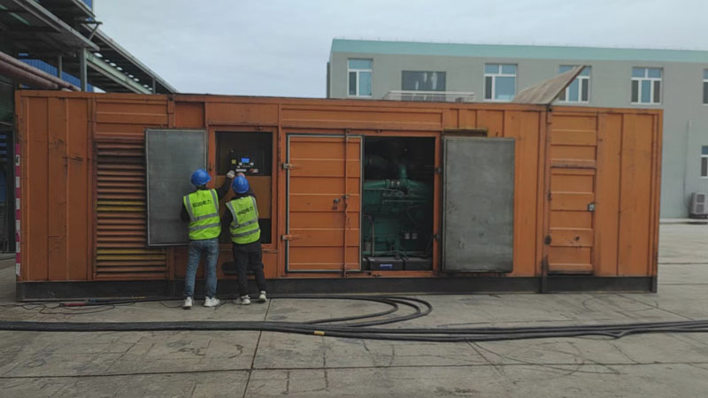 麻山如何检查柴油发电机组的机油油位？